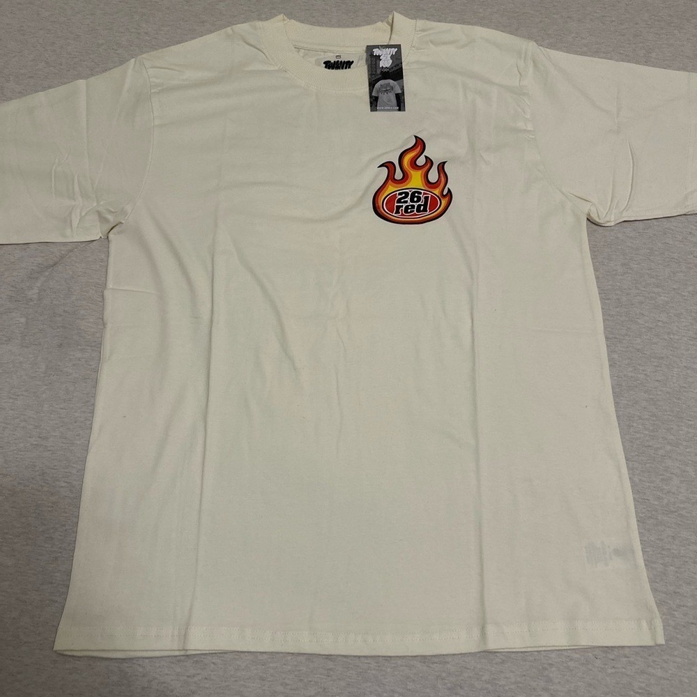 Twenty Six Red‎ Off-White Flame Graphic Tee